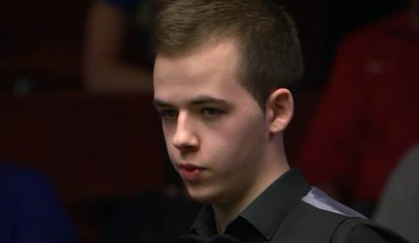 其稳健的后 其稳健的后