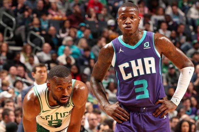 在这场充满 在这场充满